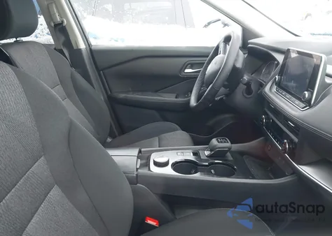 2025 Nissan Rogue Sv Intelligent Awd z USA, uszkodzony, nr VIN 5N1BT3BB0SC800133